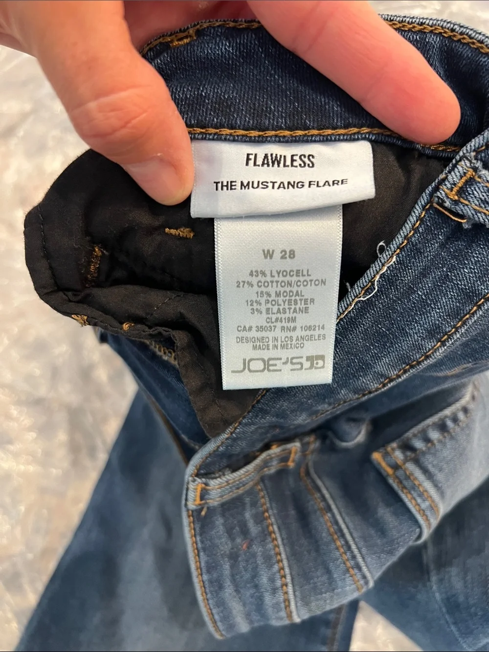 Joe's Jeans Deep Blue flawless the mustang Flared Wide-Leg Jeans size 28.